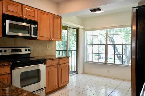 2121 S Ocean Boulevard Lauderdale By The Sea FL 33062