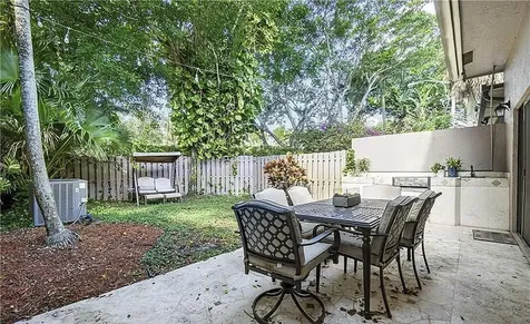 6674 Thornhill Court Boca Raton FL 33433