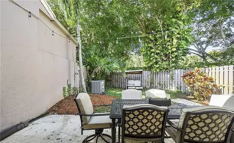 6674 Thornhill Court Boca Raton FL 33433
