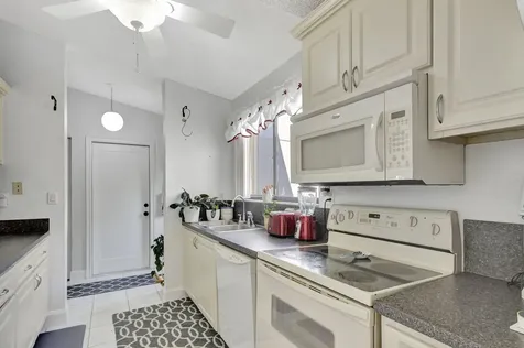 42 Kensington Lane Boynton Beach FL 33426