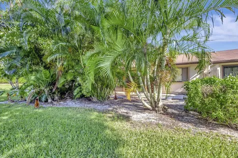 42 Kensington Lane Boynton Beach FL 33426