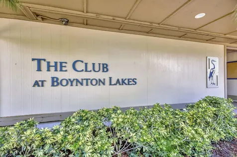 42 Kensington Lane Boynton Beach FL 33426