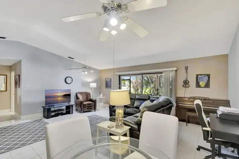 42 Kensington Lane Boynton Beach FL 33426