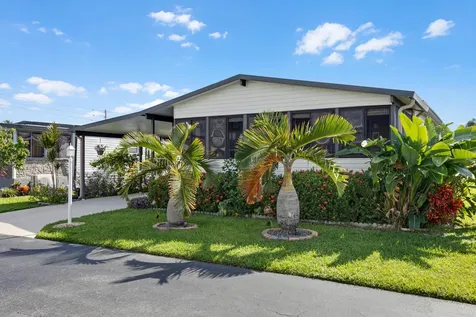 50002 Hacha Bay Boynton Beach FL 33436