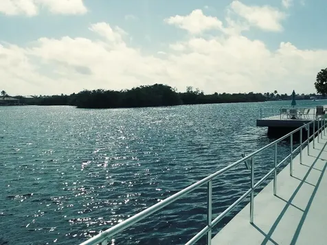 880 W Horizons Boynton Beach FL 33435