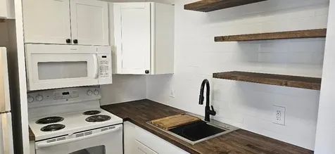 880 W Horizons Boynton Beach FL 33435