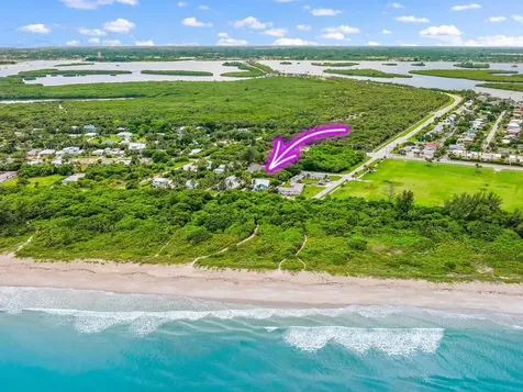 2507 N Ocean Drive Hutchinson Island FL 34949
