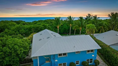 2507 N Ocean Drive Hutchinson Island FL 34949