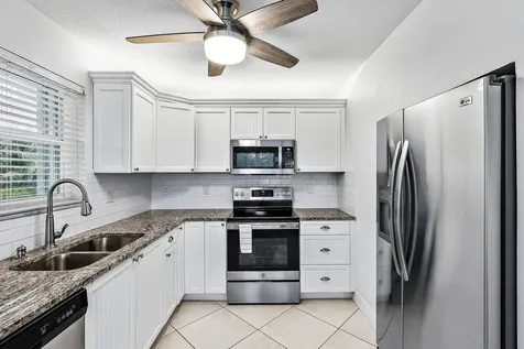 2507 N Ocean Drive Hutchinson Island FL 34949