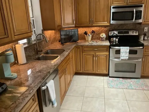 24 Glens Drive Boynton Beach FL 33436