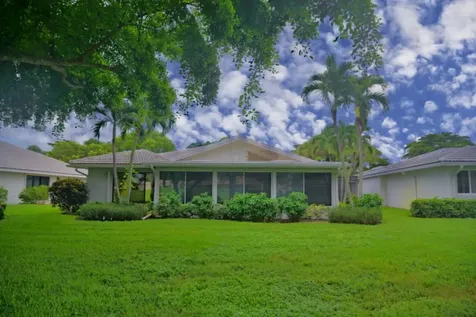 24 Glens Drive Boynton Beach FL 33436