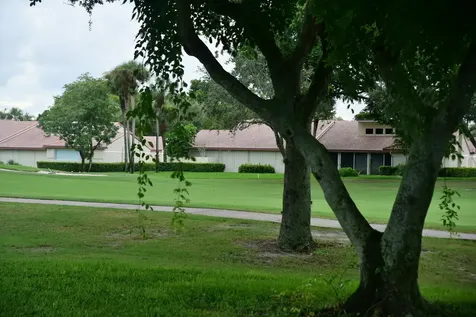 24 Glens Drive Boynton Beach FL 33436