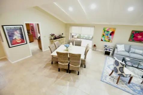 24 Glens Drive Boynton Beach FL 33436