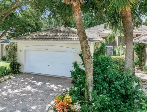 9795 Crescent View Drive Boynton Beach FL 33437