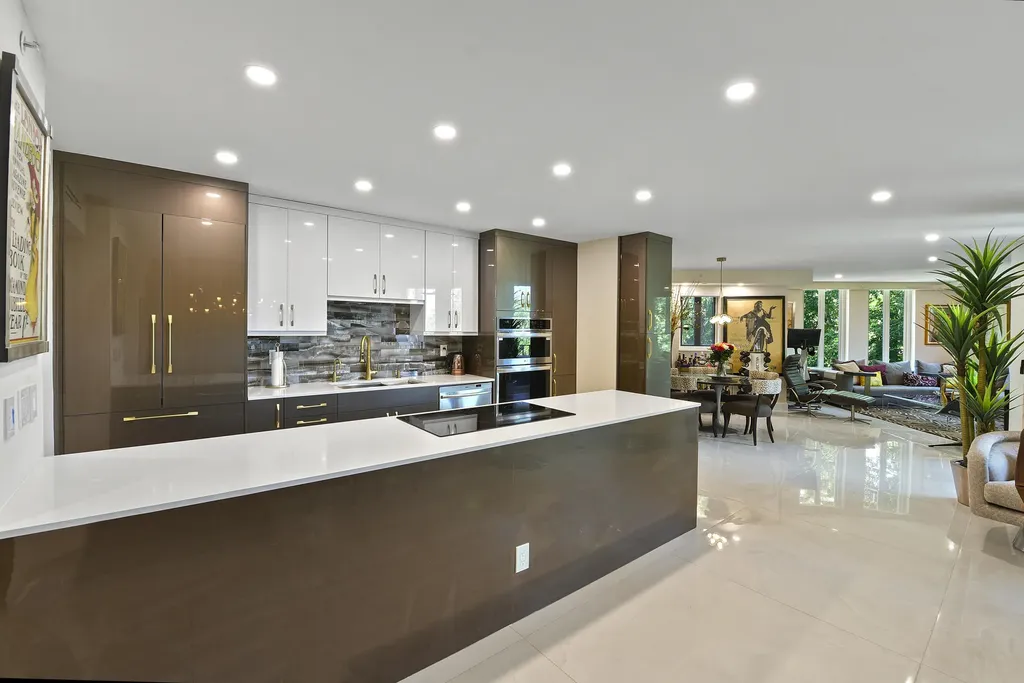 100 Se 5th Avenue Boca Raton FL 33432