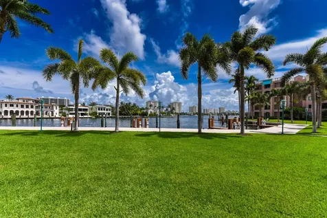 100 Se 5th Avenue Boca Raton FL 33432