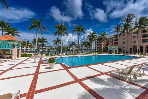 100 Se 5th Avenue Boca Raton FL 33432