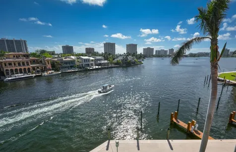 100 Se 5th Avenue Boca Raton FL 33432
