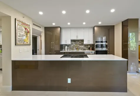100 Se 5th Avenue Boca Raton FL 33432