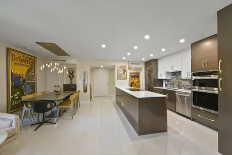 100 Se 5th Avenue Boca Raton FL 33432