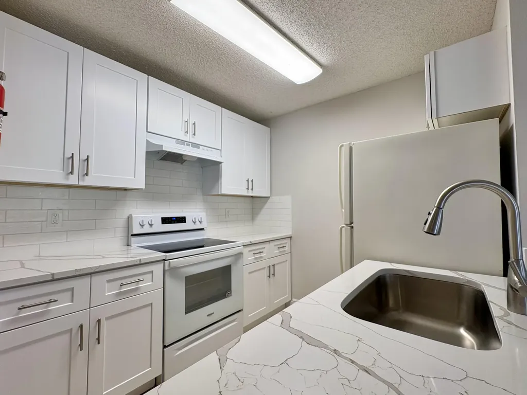 1830 W Meadows Circle Boynton Beach FL 33436