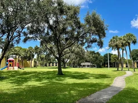 1830 W Meadows Circle Boynton Beach FL 33436