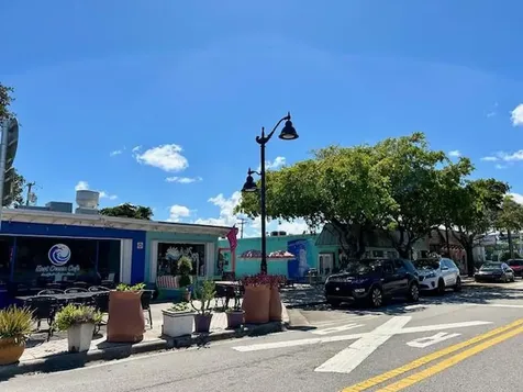 1830 W Meadows Circle Boynton Beach FL 33436