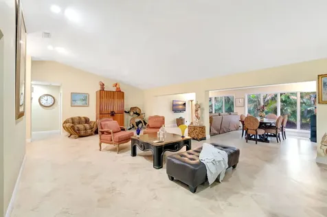 6858 Villas Drive Boca Raton FL 33433