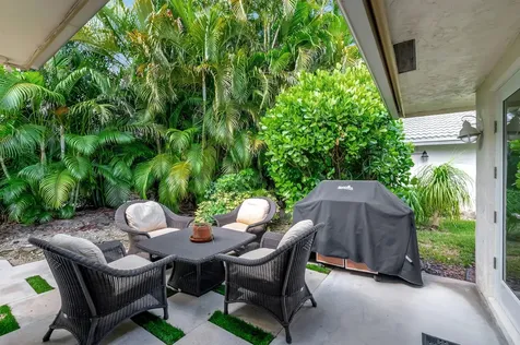 6858 Villas Drive Boca Raton FL 33433