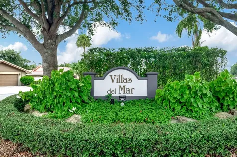 6858 Villas Drive Boca Raton FL 33433