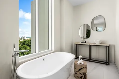 210 Se Mizner Boulevard Boca Raton FL 33432
