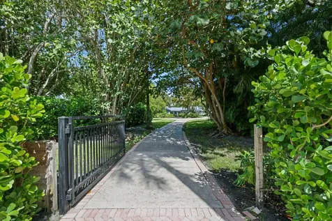 920 Hibiscus Lane Delray Beach FL 33444
