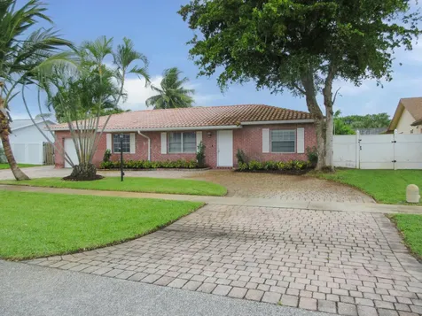19307 Delaware Court Boca Raton FL 33434