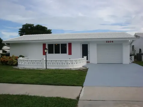 2204 Sw 19th Avenue Boynton Beach FL 33426