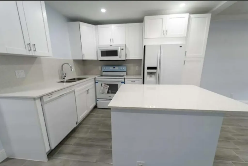 309 Windsor West Palm Beach FL 33417