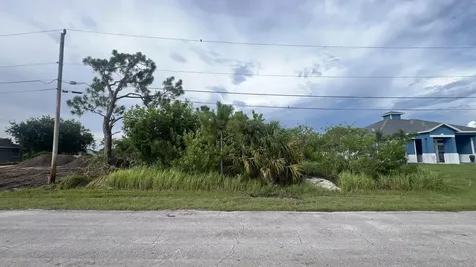 2607 SW Fair Isle Road Port Saint Lucie FL 34987