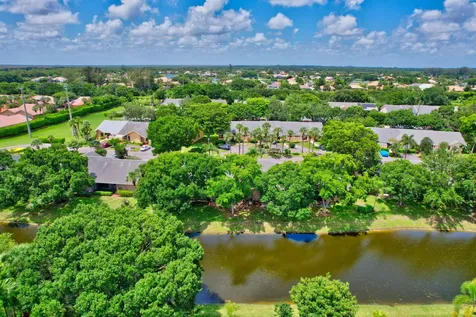 10958 Lake Front Place Boca Raton FL 33498