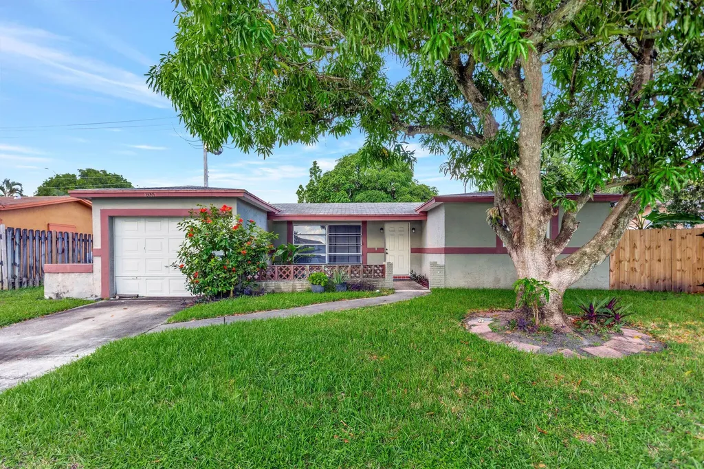 8001 Nw 3rd Place Margate FL 33063