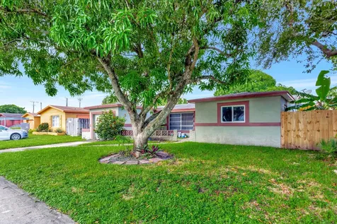 8001 Nw 3rd Place Margate FL 33063