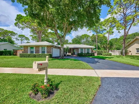 2703 Timbercreek Circle Boca Raton FL 33431