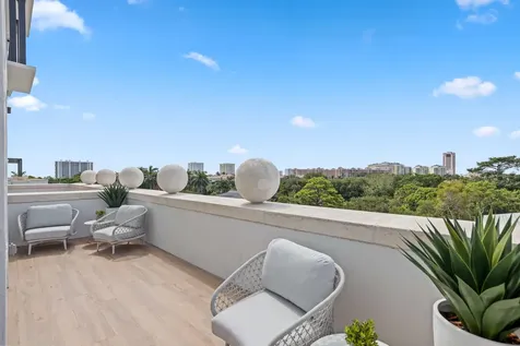 475 E Royal Palm Road Boca Raton FL 33432