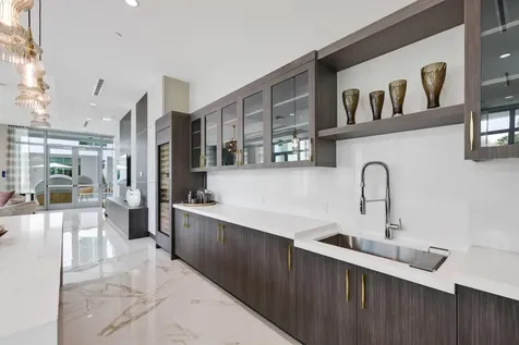 475 E Royal Palm Road Boca Raton FL 33432