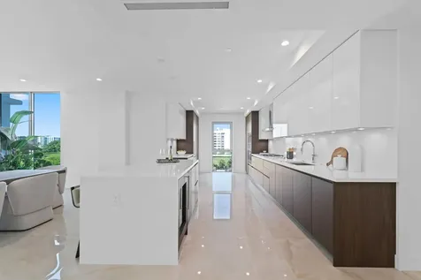 475 E Royal Palm Road Boca Raton FL 33432