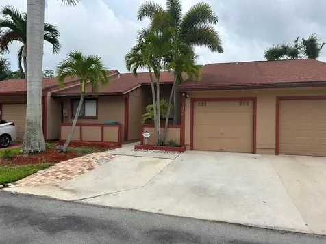 13 Farnworth Drive Boynton Beach FL 33426
