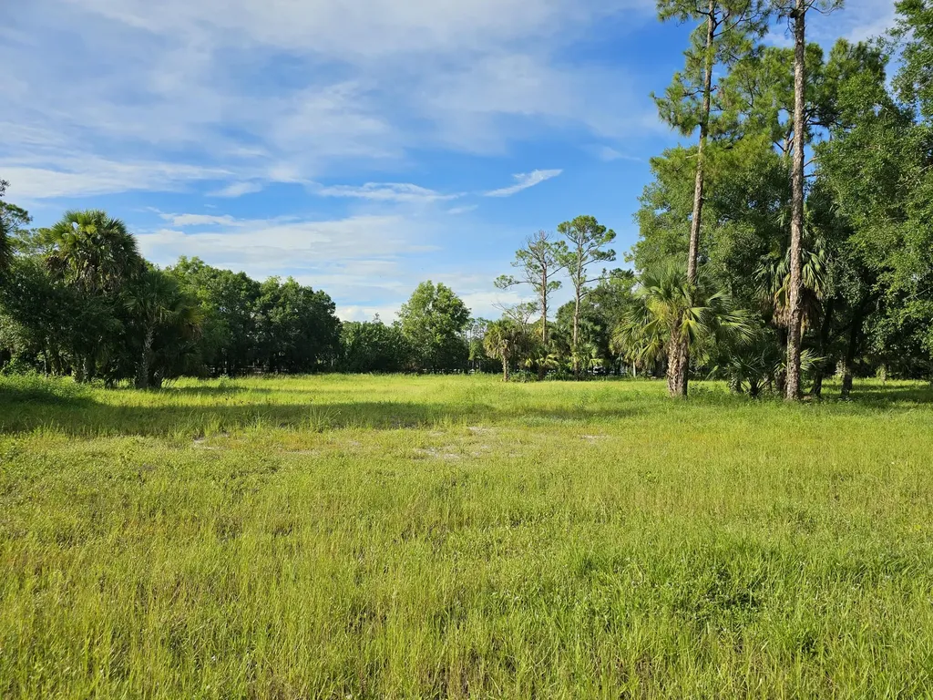 3556 B Road Loxahatchee Groves FL 33470