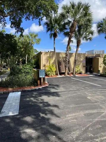 16023 Kingsmoor Way Miami Lakes FL 33014