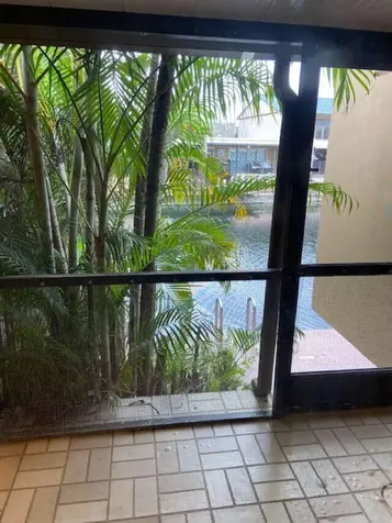 16023 Kingsmoor Way Miami Lakes FL 33014
