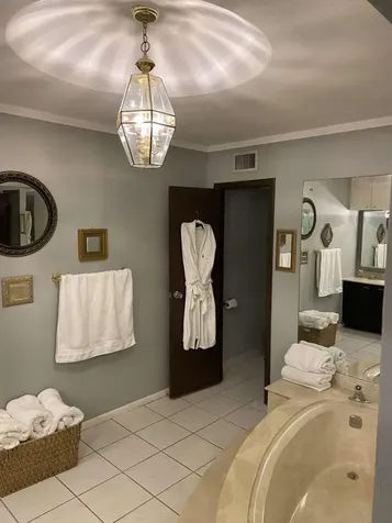 16023 Kingsmoor Way Miami Lakes FL 33014