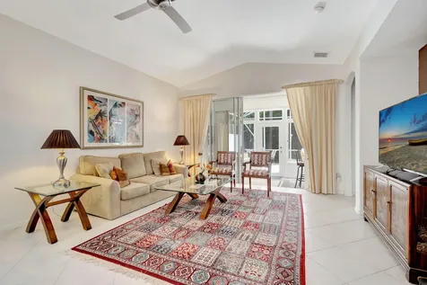 8223 Bellafiore Way Boynton Beach FL 33472