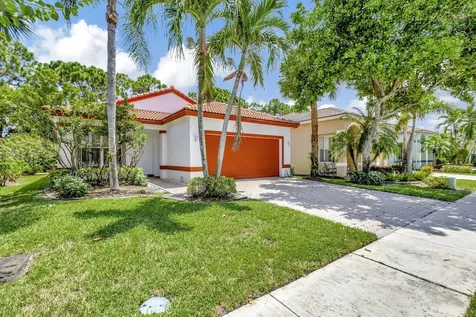 8223 Bellafiore Way Boynton Beach FL 33472